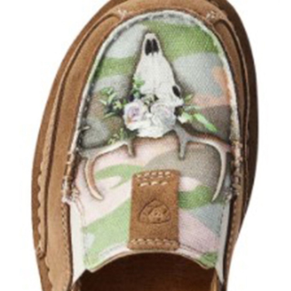 ARIAT WOMEN'S DOE CAMO PRINT SLIP-ON CASUAL CRUISER - MOC TOE 7.5 fits 7.5/8